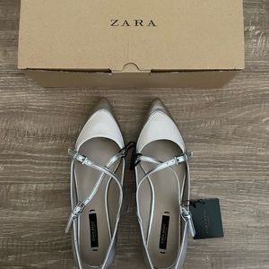ZARA Pointy Toe Cross Strap Flats, 6, Silver/Pink